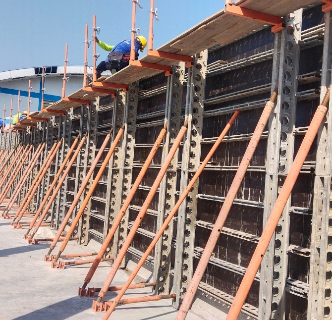 Temporary Retaining Structures